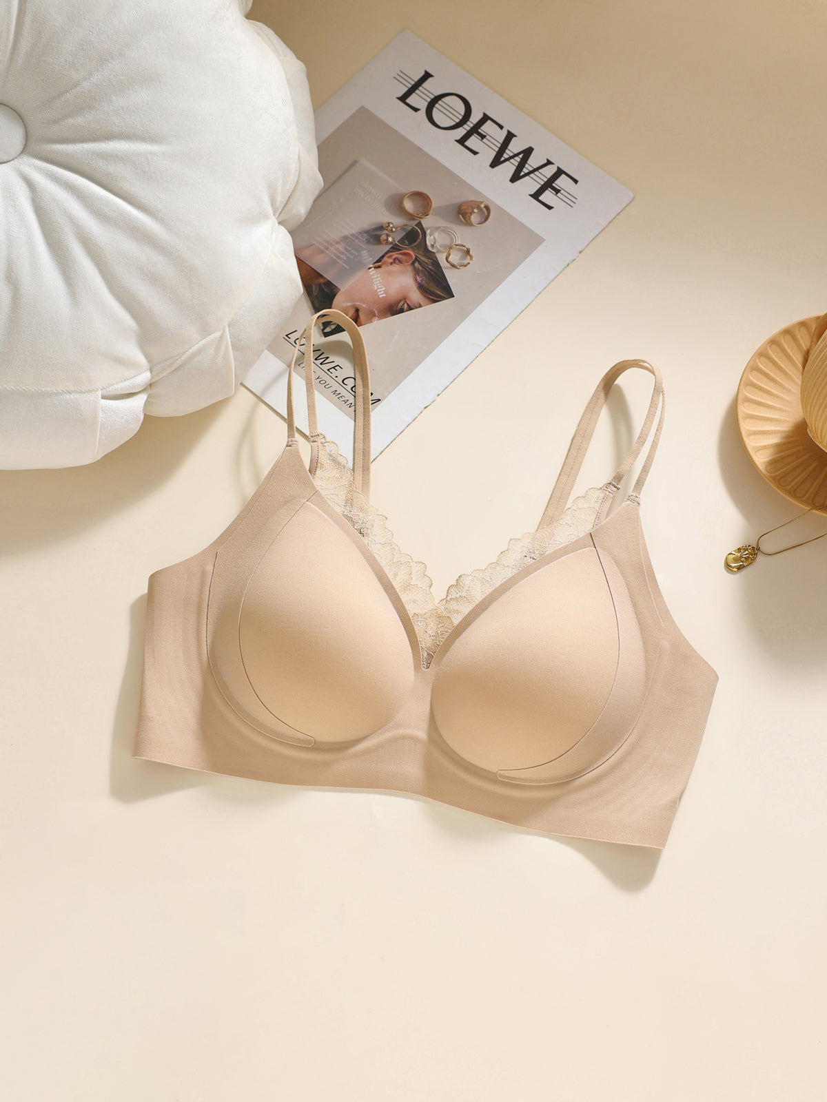 🌸 Double-strap bra design! Versatile for off-shoulder wear — the chic vibe is literally welded onto you～🌟